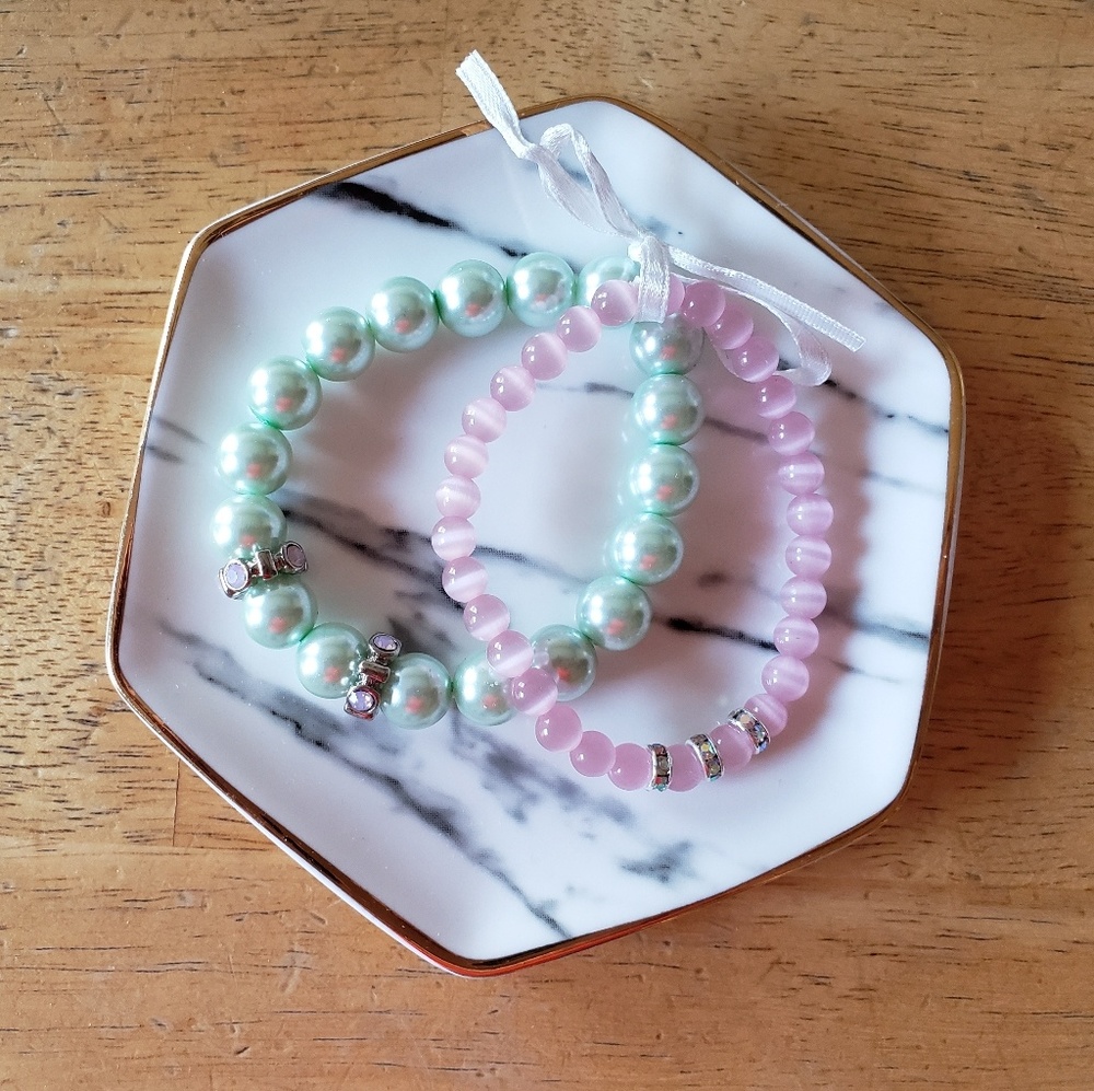 Pink and green bracelet set
